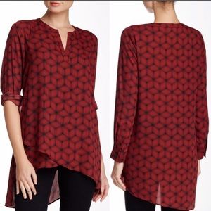 Pleione asymmetrical hem blouse